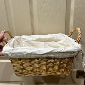 Small Wicker basket